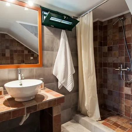 Andreas Apartment
